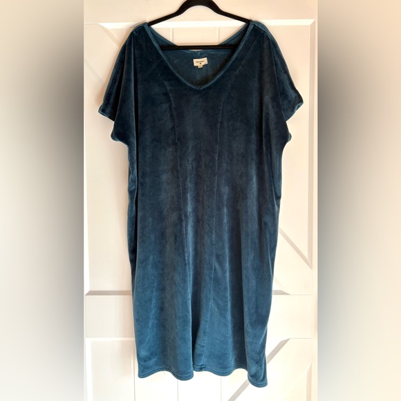 Cost Plus World Market Dresses & Skirts - World Market Oversized Fleece Lounge Dress Wearable Blanket Cozy One Size
